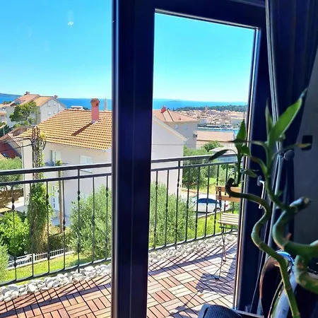 Modern With A Beautiful View Apartment *