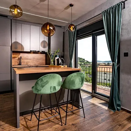 Modern With A Beautiful View Ραμπ