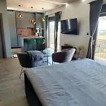 Modern With A Beautiful View *